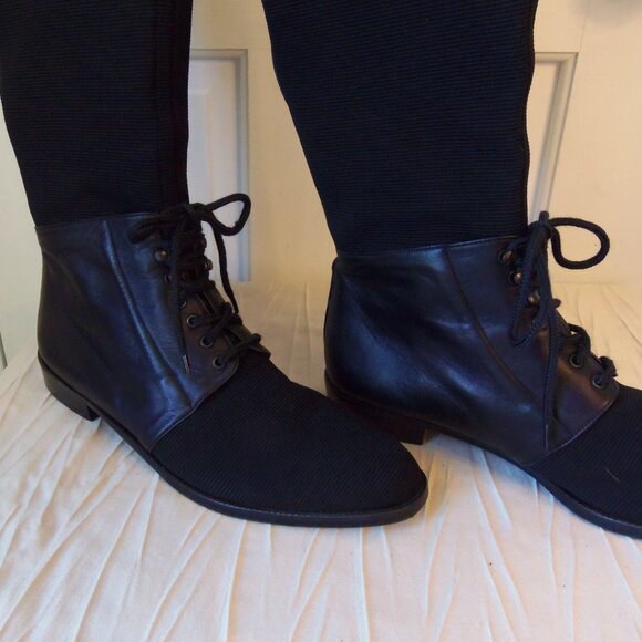 Stuart Weitzman Tall Leather and Gore Tex Black Boots With Lacing sz 8.5 - Picture 5 of 14